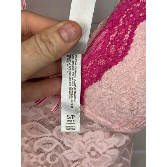 Gillian O’Malley women’s size small lace pink lingerie - Picture 4 of 5